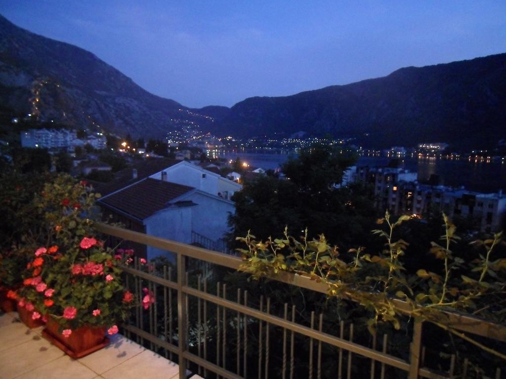 Apartment Aki Kotor Oda fotoğraf
