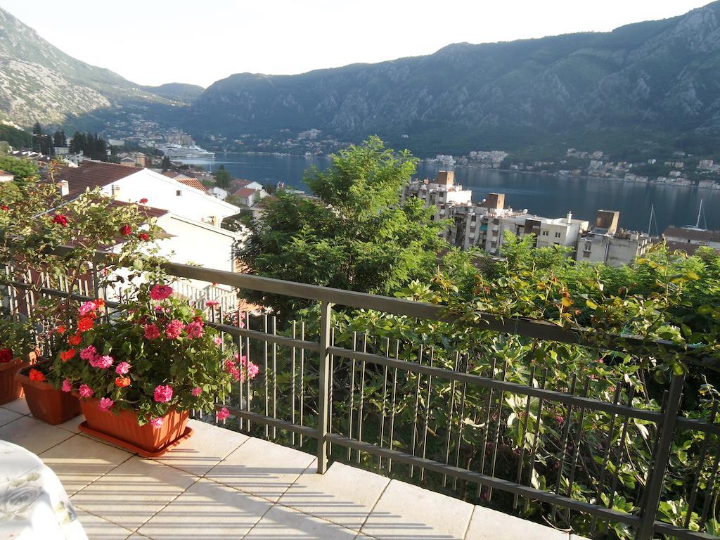 Apartment Aki Kotor Oda fotoğraf